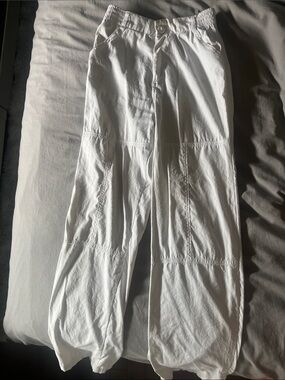 Relaxed White Elastic-Waist Women's Joggers